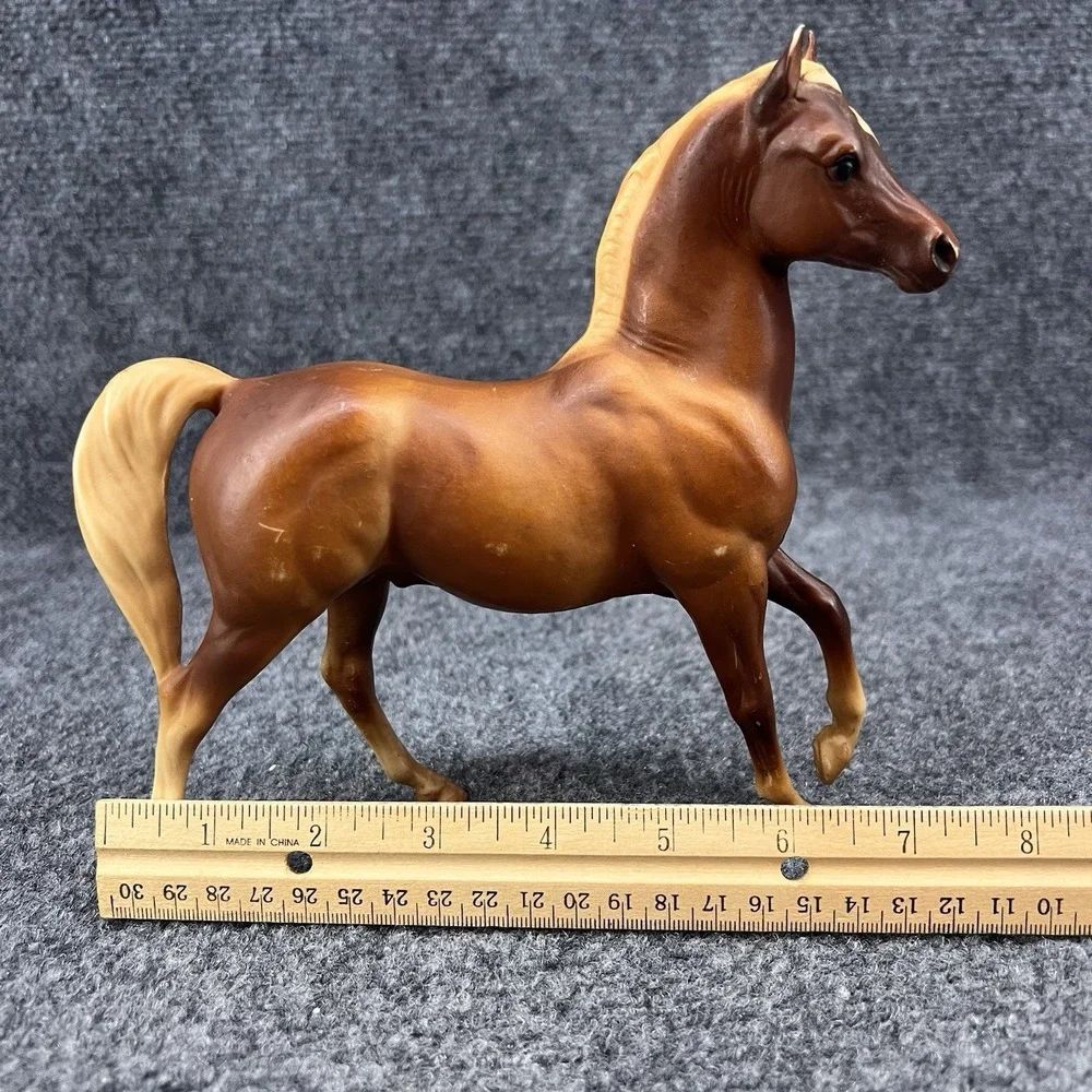Breyer Classic Arabian Family - Chestnut Stallion #3055 Flaxen Mane Tan Star 70s